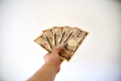 格安simにすると、年間で５万円以上もお得になる！？